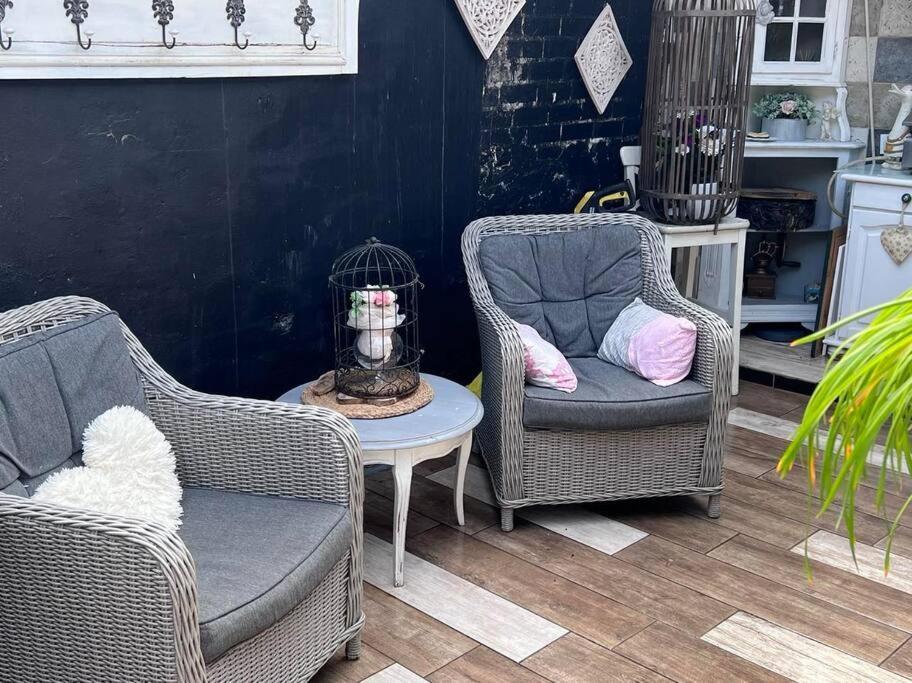 Maison Cosy Et Spa Zen Au Chemin Du Bonheur Hondschoote Exteriör bild